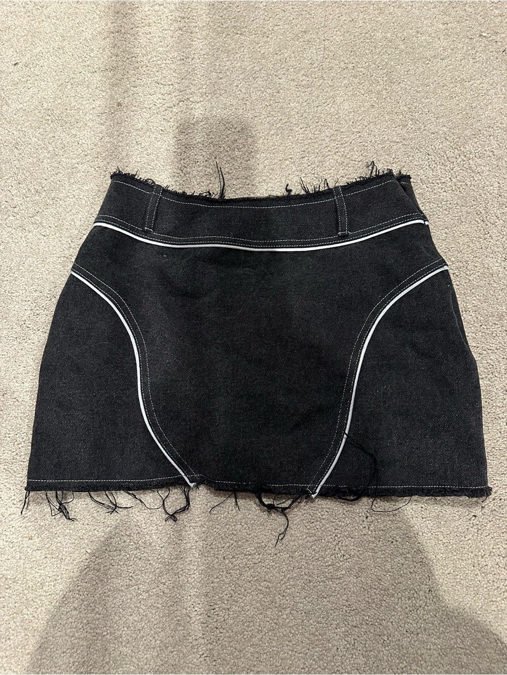 Didu Black Denim Mini Skirt with Contrast Stitching - Picture 2 of 3
